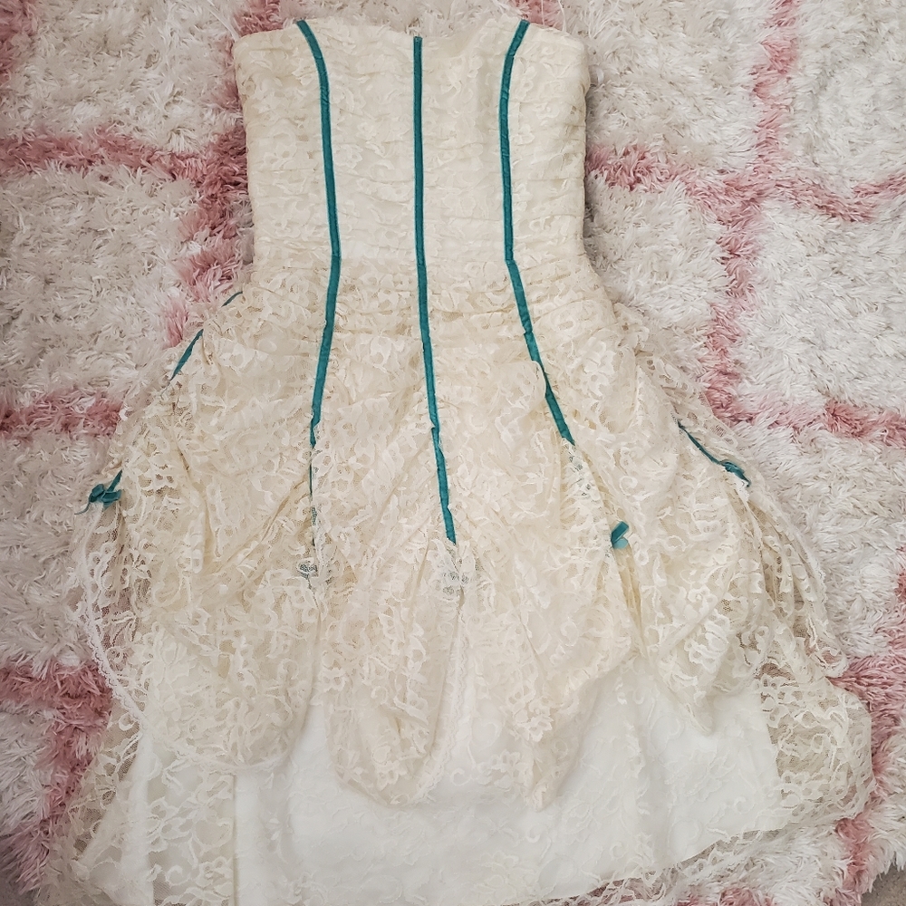 NWT Betsey Johnson Lace Dress Size 6